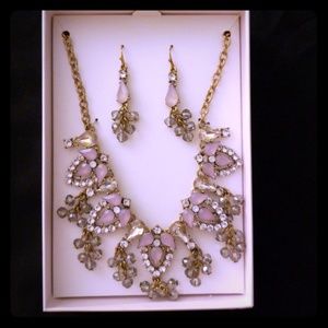Lilac necklace earring set